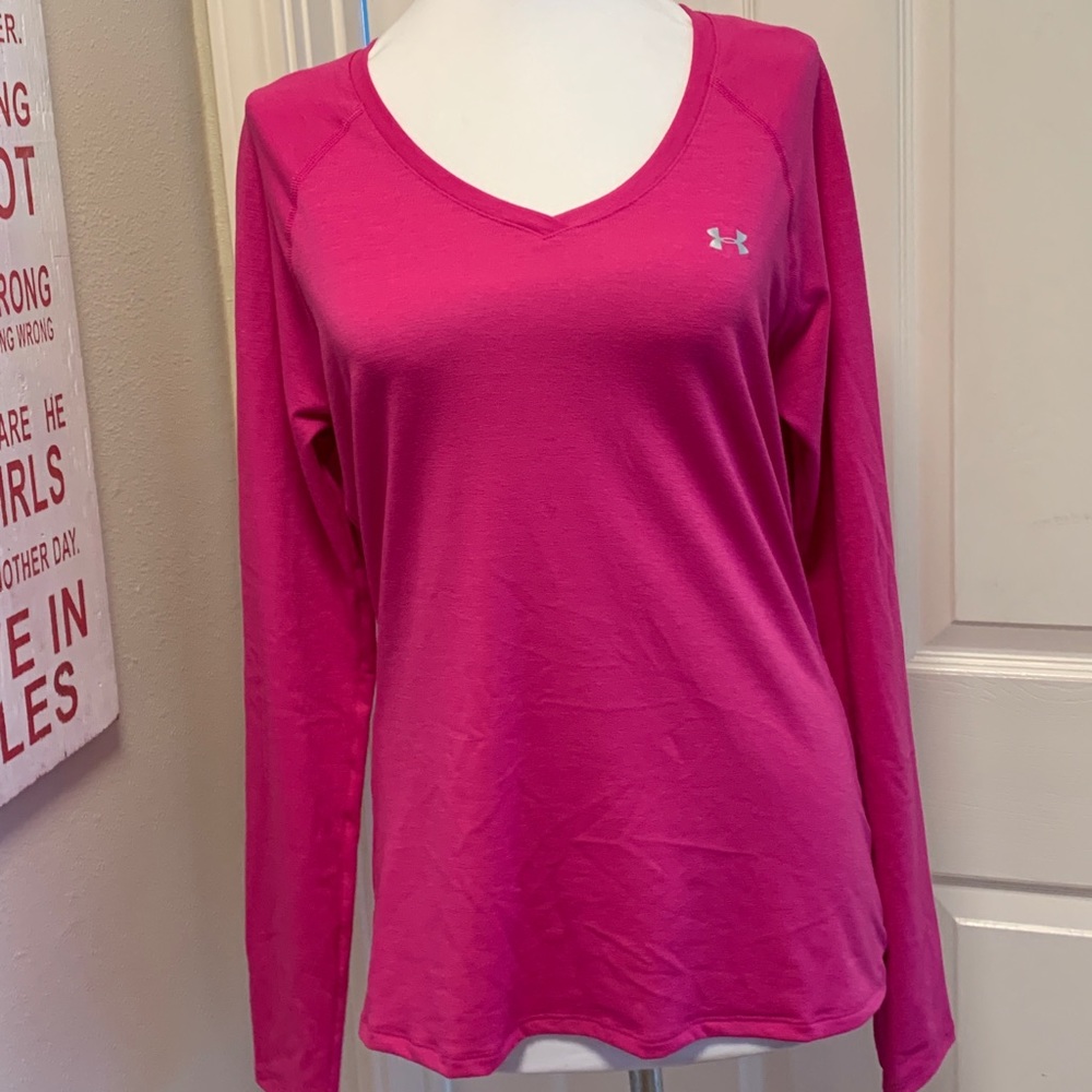 NWOT Under Armour‎ Heat Gear Long Sleeve, Pink